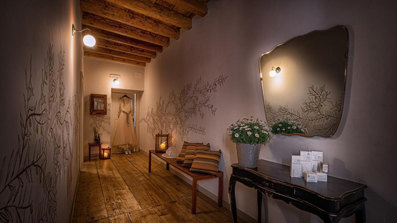 Locanda Dell'Oleificio Mezzane di Sotto Exterior foto